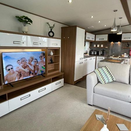 Golden Anchor - The Milano - Coastal Caravan Breaks Chapel St. Leonards Exterior foto