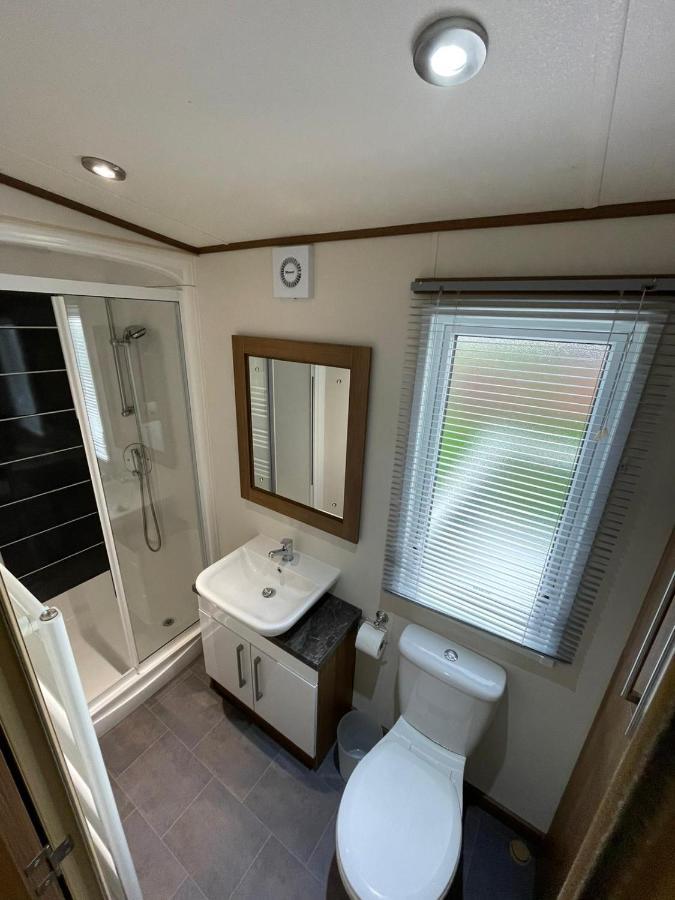 Golden Anchor - The Milano - Coastal Caravan Breaks Chapel St. Leonards Exterior foto