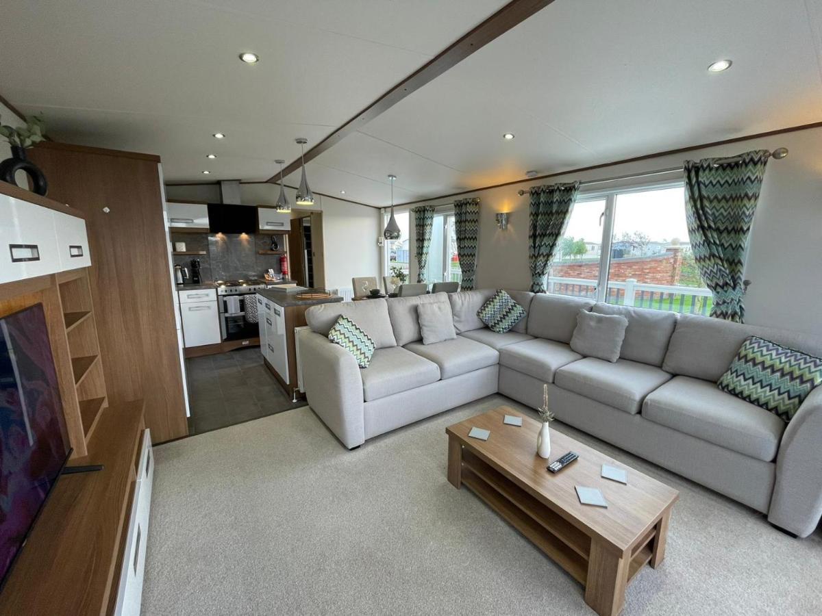 Golden Anchor - The Milano - Coastal Caravan Breaks Chapel St. Leonards Exterior foto
